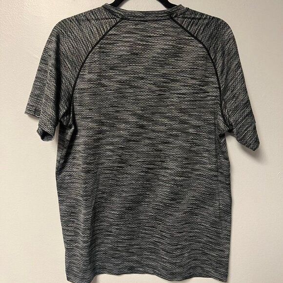 Reebok Activewear Tech T shirt - Picture 4 of 7